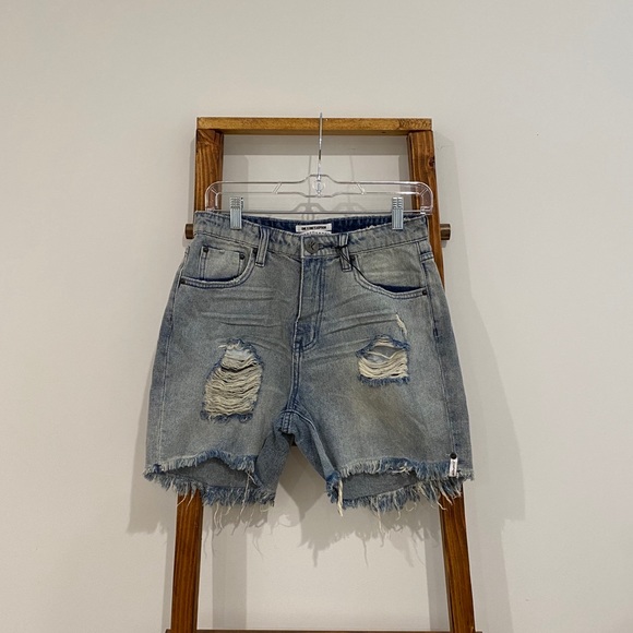 One Teaspoon Clean Legend High Waist Mom Short - Picture 3 of 4